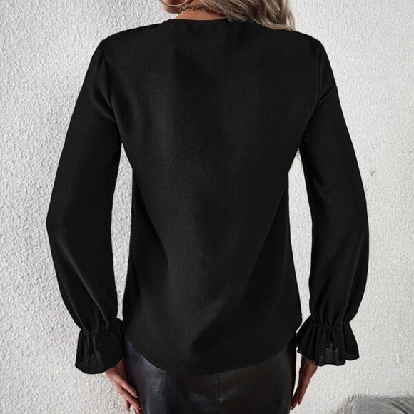 Black Ruffle Button up Classic Top Work Minimalist - Picture 4 of 5